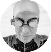 Amy Kilpin, triathlete, wearing FORM Goggles